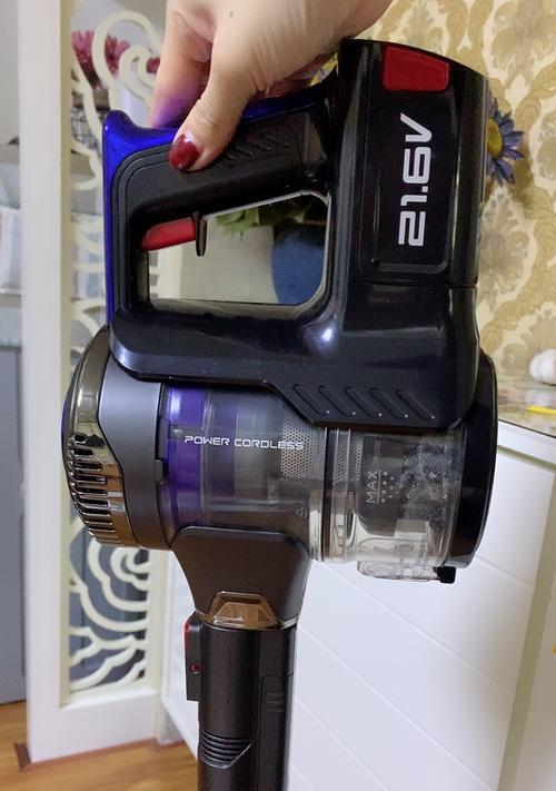 美的家用吸尘器如何满足你的清洁需求（性能强大，操作简便，让家居清洁变得更轻松）