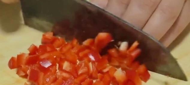 用大白菜打造联想电脑系统——开启创新的未来（DIY技术+食材利用=前所未有的电脑体验）