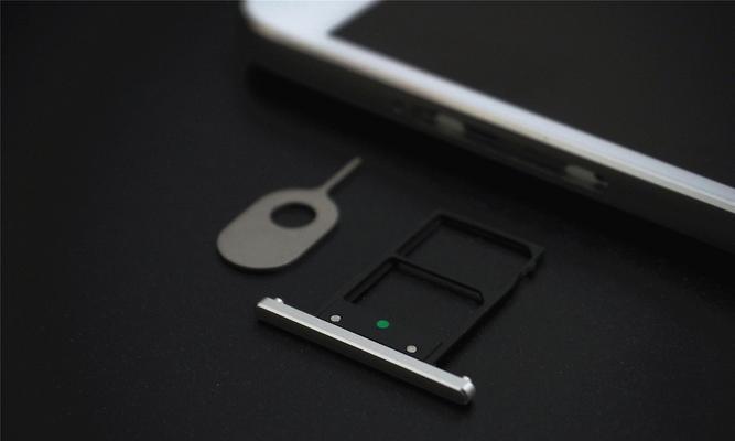 锤子M1L游戏评测（深入体验锤子M1L游戏的乐趣和功能）