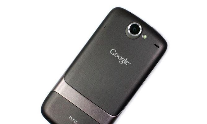 HTCE8的全面评测（探索HTCE8的功能、性能和用户体验）
