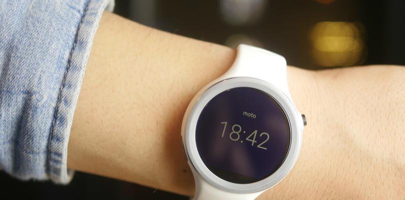 Moto360（突破传统设计，创造更智能的手表体验）