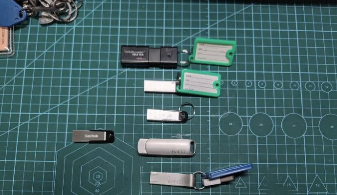 使用U盘启动盘轻松重装电脑（快速而简单的方法帮助你重新安装电脑系统）